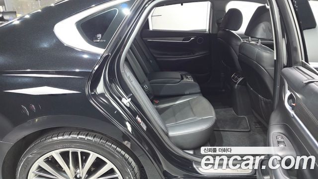 Hyundai Grandeur 2018 — photo 12