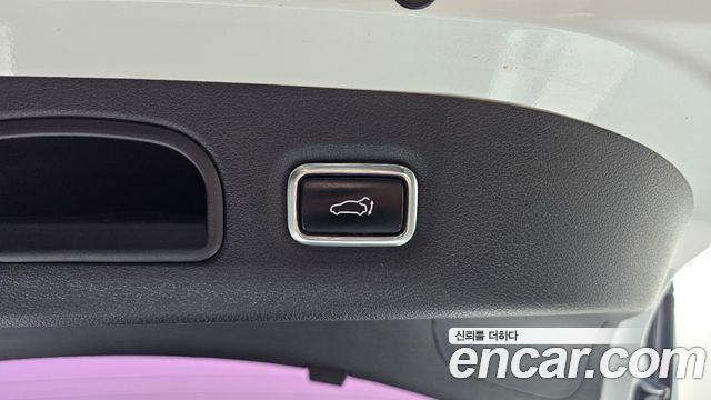 Kia Stinger 2018 — photo 32