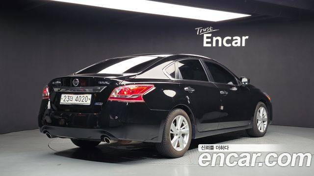 Nissan Altima 2013 — photo 2
