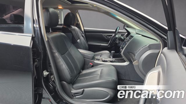 Nissan Altima 2013 — photo 11