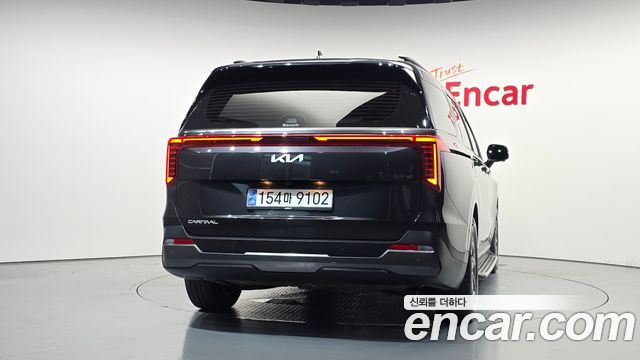 Kia Canival 2024 — photo 4