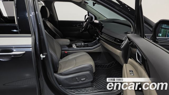 Kia Canival 2024 — photo 17