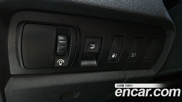 Renault Korea SM3 2017 — photo 28