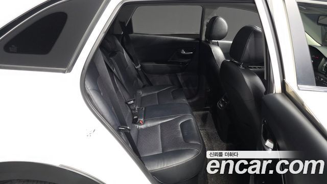 Kia Niro 2017 — photo 18