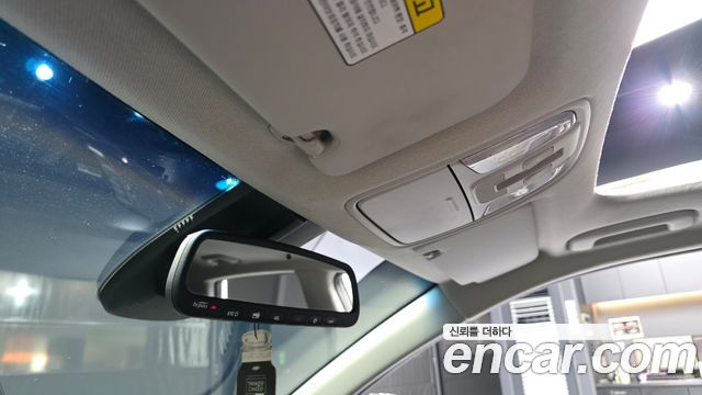 Kia Niro 2017 — photo 28