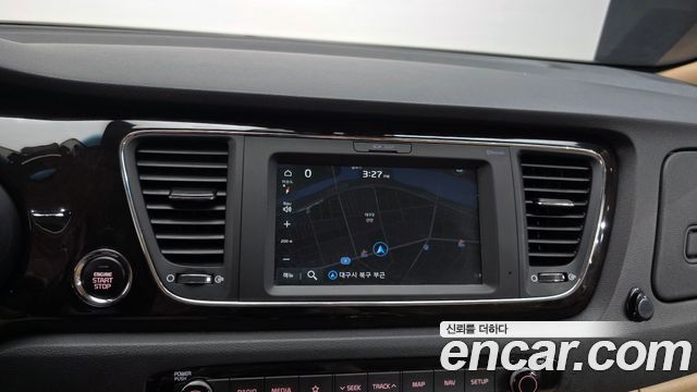 Kia Canival 2020 — photo 14
