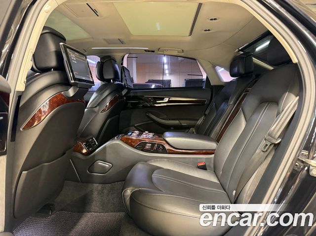 Audi A8 2012 — photo 13