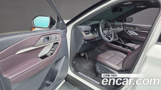 Ford Explorer 2025 — photo 13