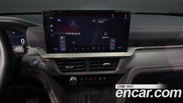 Ford Explorer 2025 — photo 19