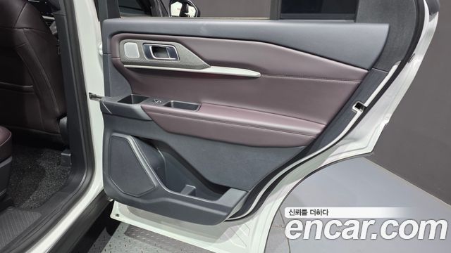 Ford Explorer 2025 — photo 15