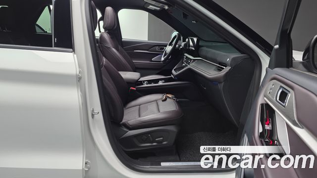 Ford Explorer 2025 — photo 16