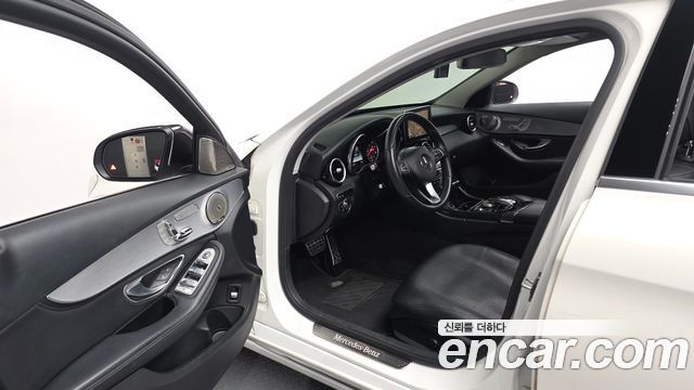 Mercedes-Benz C-Class 2016 — photo 10
