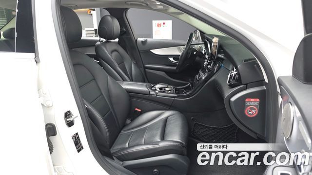 Mercedes-Benz C-Class 2016 — photo 11