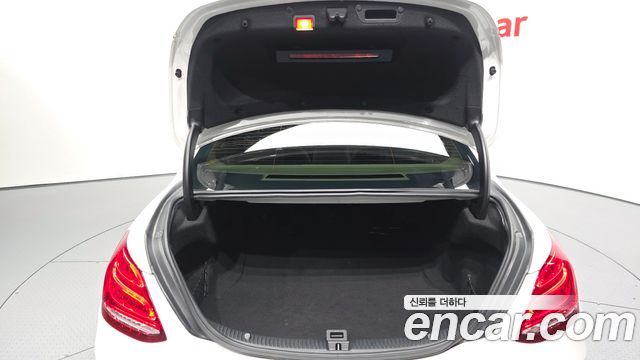Mercedes-Benz C-Class 2016 — photo 20
