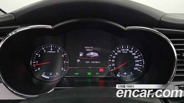 Kia K5 2011 — photo 8