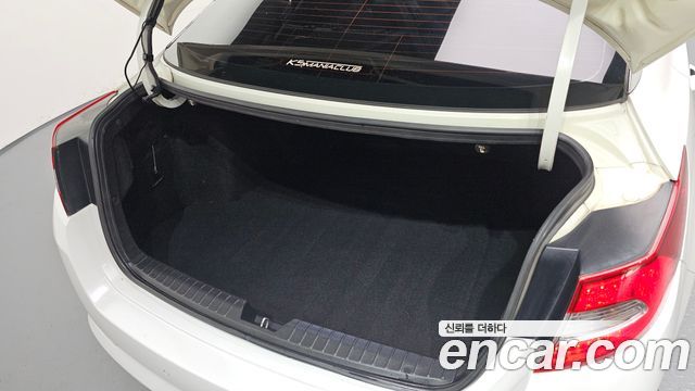 Kia K5 2011 — photo 20