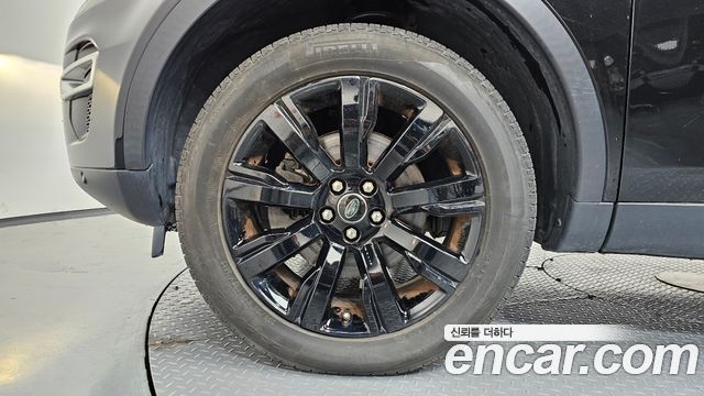 Land Rover Discovery Sport 2019 — photo 5