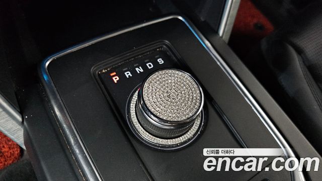 Land Rover Discovery Sport 2019 — photo 12