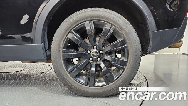 Land Rover Discovery Sport 2019 — photo 7