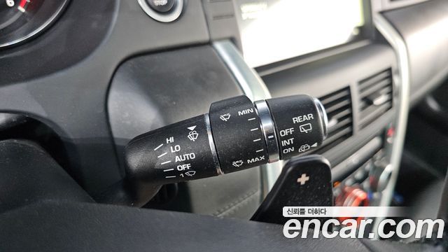 Land Rover Discovery Sport 2019 — photo 28