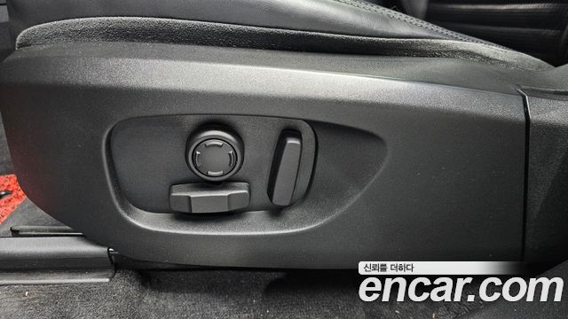 Land Rover Discovery Sport 2019 — photo 31