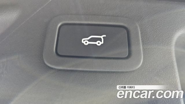 Land Rover Discovery Sport 2019 — photo 34