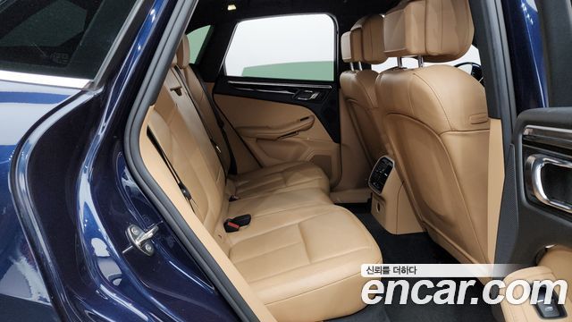 Porsche Macan 2017 — photo 10