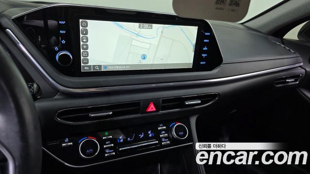 Hyundai Sonata 2023 — photo 21