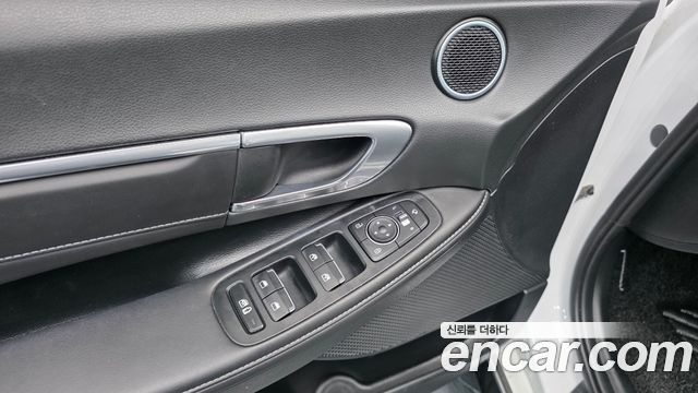 Hyundai Sonata 2023 — photo 26