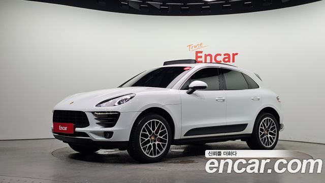 Porsche Macan 2017 — photo 1