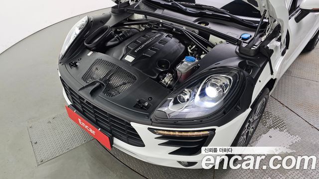 Porsche Macan 2017 — photo 6