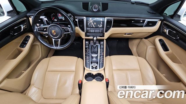Porsche Macan 2017 — photo 7
