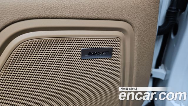 Porsche Macan 2017 — photo 14