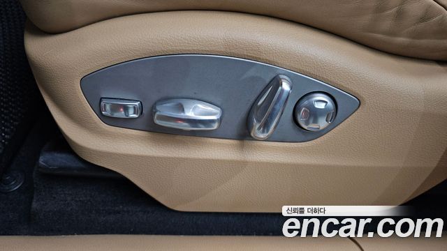 Porsche Macan 2017 — photo 16