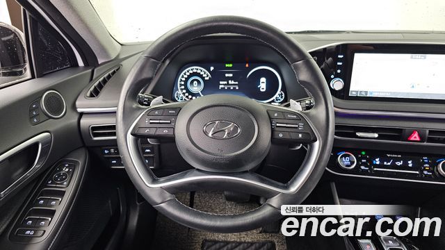 Hyundai Sonata 2022 — photo 19