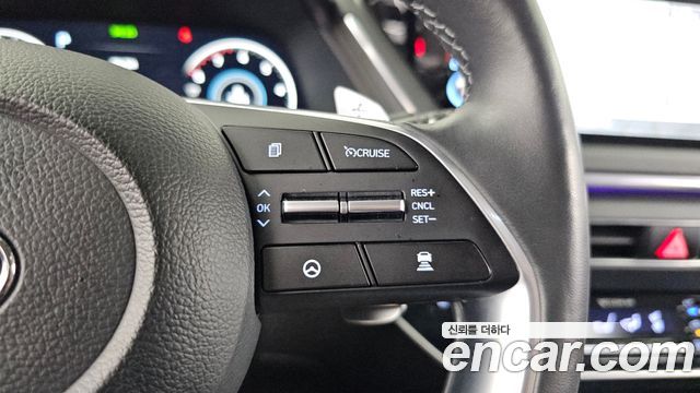 Hyundai Sonata 2022 — photo 25