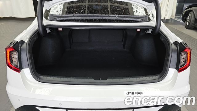 Hyundai Sonata 2022 — photo 26