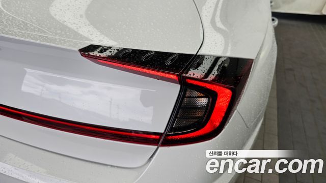 Hyundai Sonata 2022 — photo 9