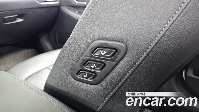 Hyundai Sonata 2022 — photo 30