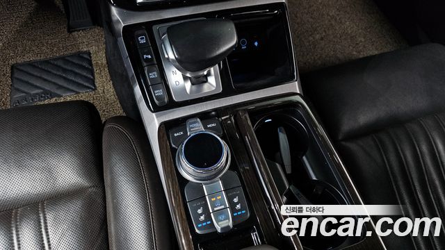 Genesis EQ900 2018 — photo 12