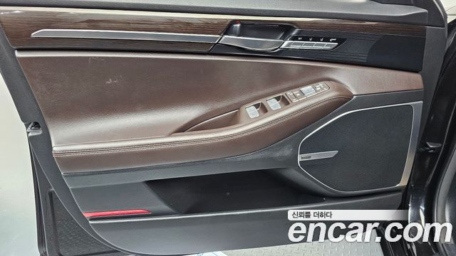 Genesis EQ900 2018 — photo 14