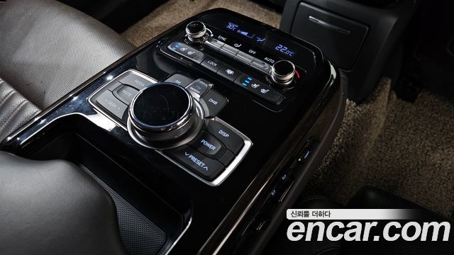Genesis EQ900 2018 — photo 27
