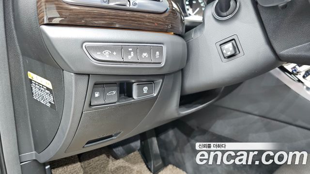 Genesis EQ900 2018 — photo 29