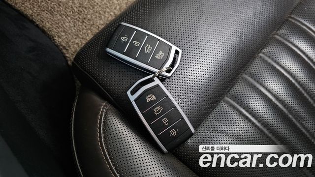 Genesis EQ900 2018 — photo 33