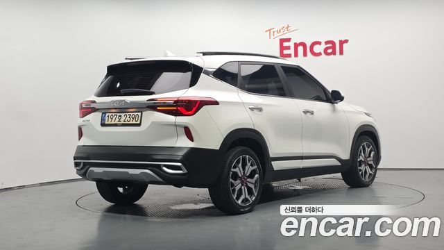 Kia Seltos 2023 — photo 2