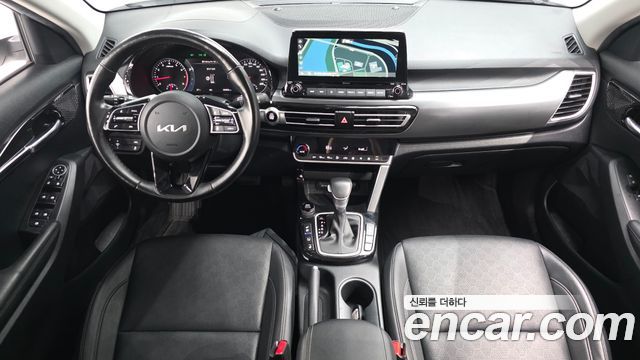 Kia Seltos 2023 — photo 10
