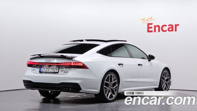 Audi A7 2025 — photo 2