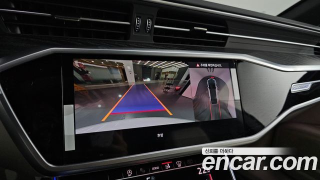 Audi A7 2025 — photo 21