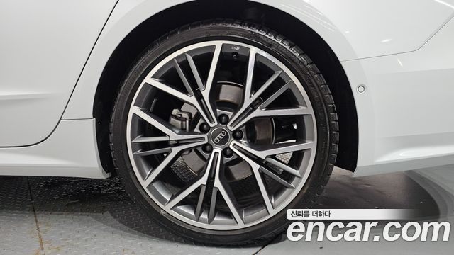 Audi A7 2025 — photo 7