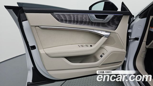 Audi A7 2025 — photo 14